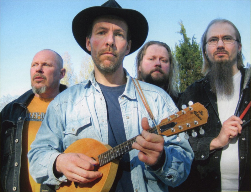 Kansikuva: Lähde länteen